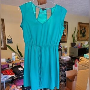 Dress with cut out detail in back